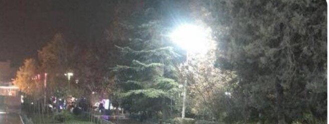 بهسازی و تقویت نورپردازی بوستان ملت با نصب برج‌های نوری جدید
