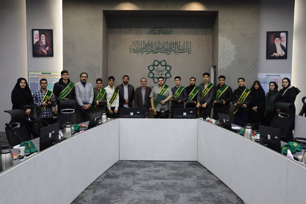 برگزاری مراسم تنفیذ احکام شهرداران مدارس منطقه ۱۱