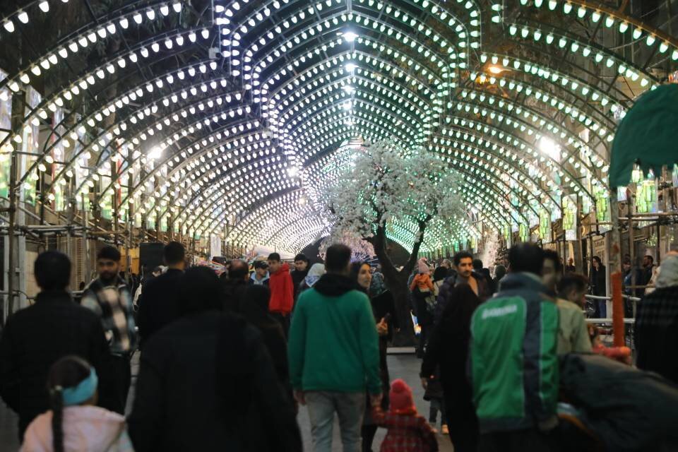 ۵۳ موکب مردمی میزبان شهروندان تهرانی/ جمعآوری ۱۱۰۰ کیلوگرم پسماند خشک در جشن امامزمانیها (عج)