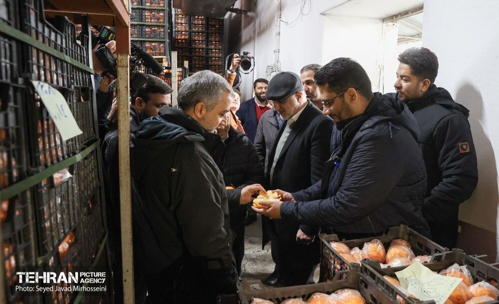 تامین اقلام موردنیاز شهروندان به میزان کافی در میادین میوه و تره‌بار شهرداری/ مردم دغدغه نداشته باشند