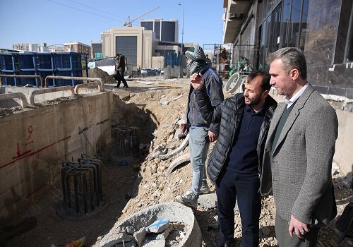 بازدید شهردار منطقه ۵ از سه پروژه مهم عمرانی و ترافیکی غرب تهران