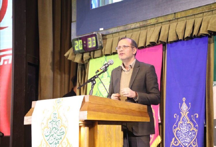 وحدت ملی و پاسداشت خانواده‌های شهدا، رمز اقتدار ایران است