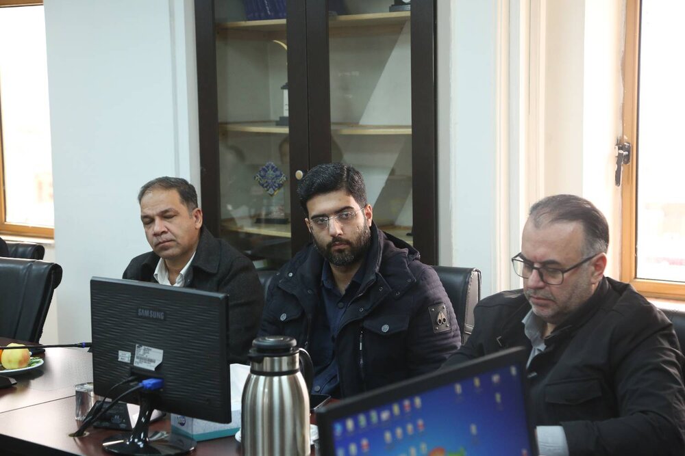 آمادگی کامل منطقه ۱۰ برای خدمترسانی و افزایش مشارکت مردمی در راهپیمایی ۲۲ بهمن