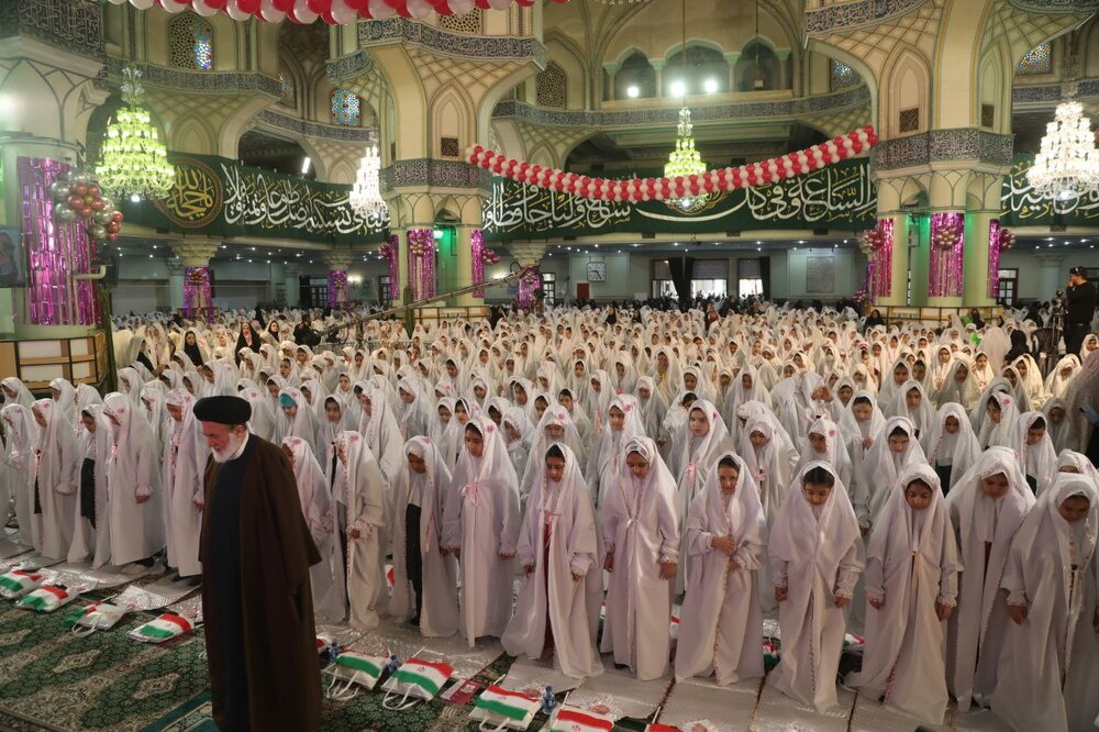 جشن تکلیف دختران نومکلف منطقه ۱۵ برگزار شد