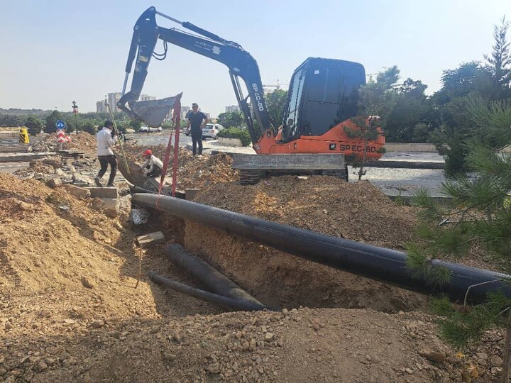 لوله‌کشی ۴۸۶۰ متری و انتقال پساب تصفیه‌خانه شهید باقری به چیتگر