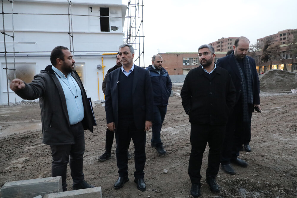 بازدید میدانی معاون شهردار تهران از روند احداث بوستان علم و فناوری در منطقه ۱۳