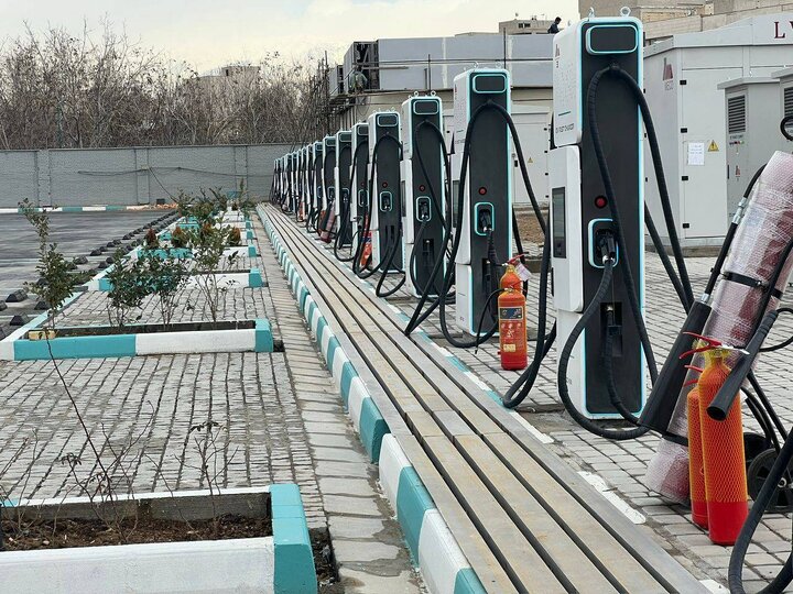 ایستگاه شارژ خودروهای برقی کیان‌شهر آماده بهره‌برداری شد