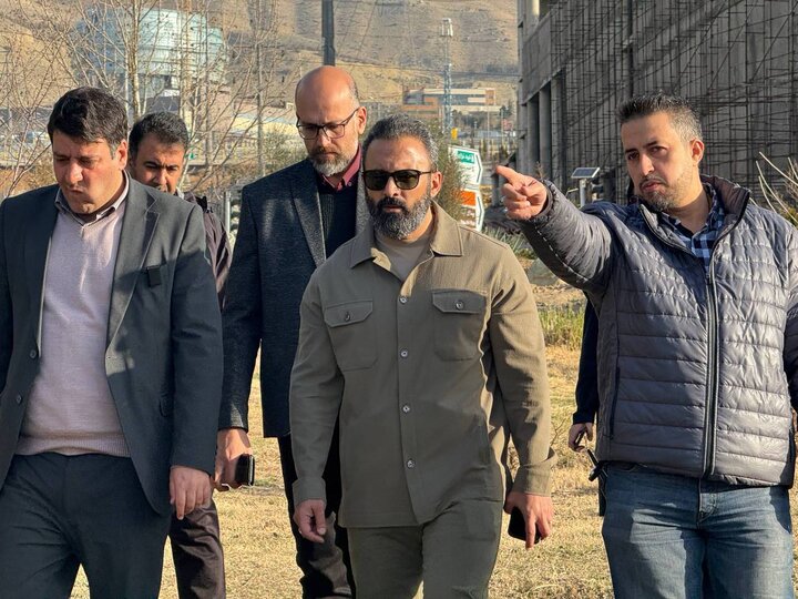 اجرای طرح یکپارچه زیباسازی نوروزی میادین اصلی در منطقه ۲۲