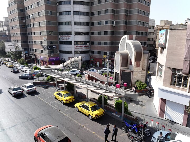 بهره‌برداری از ۲۵۰۰ مترمربع ایستگاه تاکسی در بریانک و آذربایجان در منطقه ۱۰