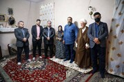 دیدار شهردار منطقه ۱۷ با خانواده شهید والامقام منصور ورزدار
