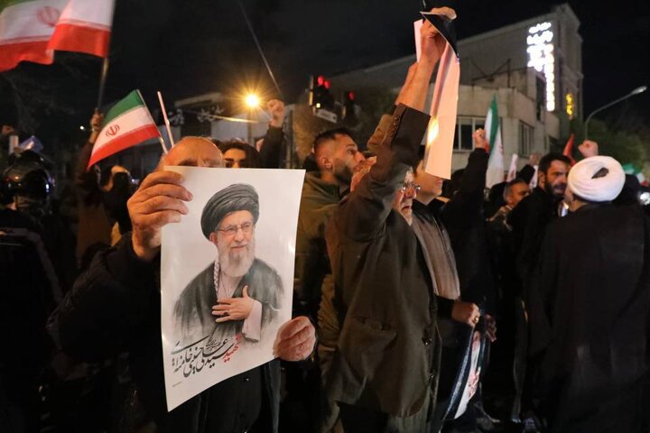 مراسم عزاداری و گرامیداشت یاد رهبر شهید در منطقه ۱۳ 
