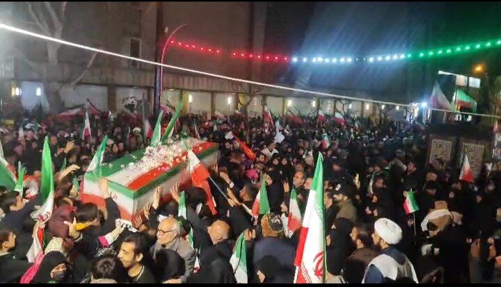 آئین تشییع پیکر شهید والامقام مجید حسینی در منطقه۱۳ برگزار شد