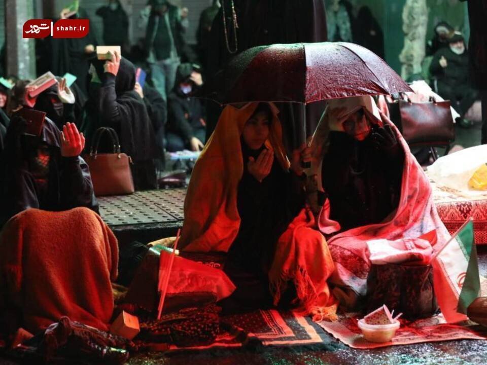 همراهی شهردار منطقه ۱۳ با شهروندان در مراسم احیای شب بیستویکم رمضان
