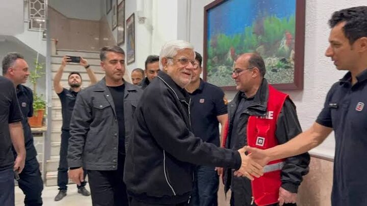 دیدار معاون اول رئیس‌جمهور با آتش نشانان تهران