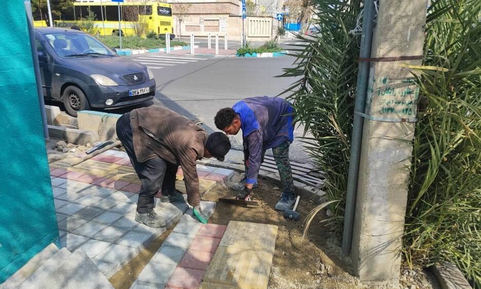 نوسازی و بهسازی بیش از ۳۱۰۰ مترمربع پیاده‌رو در ۸ معبر منطقه ۱۳