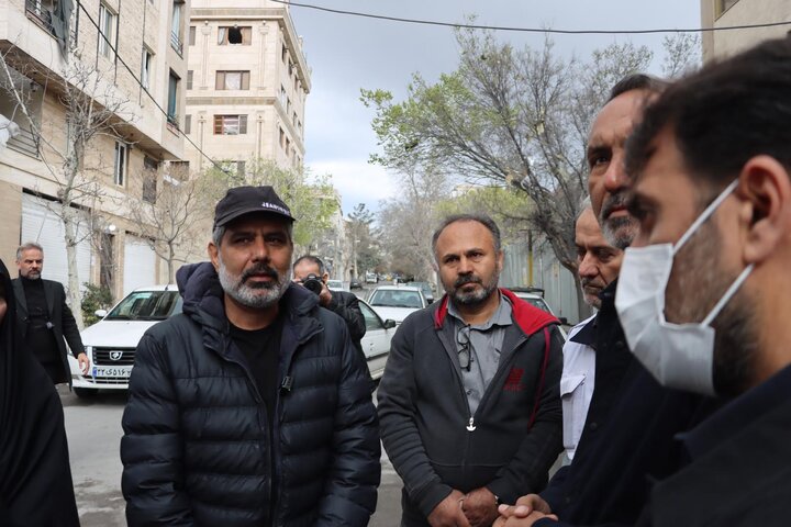 استمرار اسکان جنگ‌زدگان در هتل‌ها و تداوم آواربرداری در مناطق آسیب‌دیده/ در هر شرایطی کنار مردم خواهیم بود 