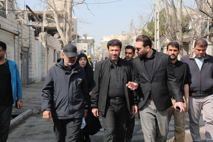 بازدید معاون شهرسازی شهردار تهران از مناطق مسکونی آسیب‌دیده از جنگ