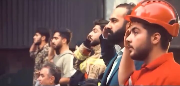 سلام نظامی به احترام «وطن»