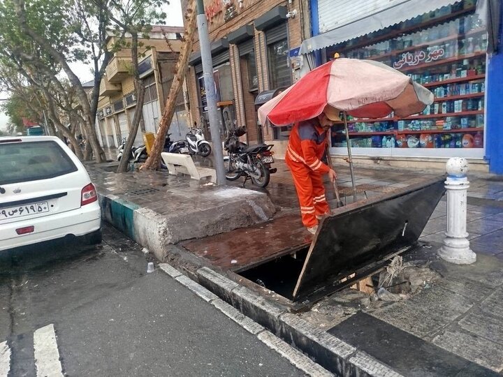 پاکسازی گسترده کانال‌ها و معابر برای پیشگیری از آبگرفتگی سطح معابر