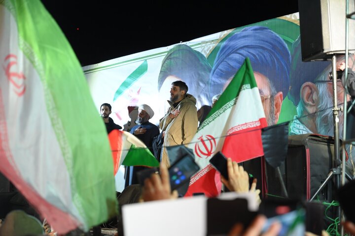  طنین بیعت در شمیران؛ بیست و هفتمین روز خروش مردمی در خونخواهی «رهبر شهید» و دفاع از میهن