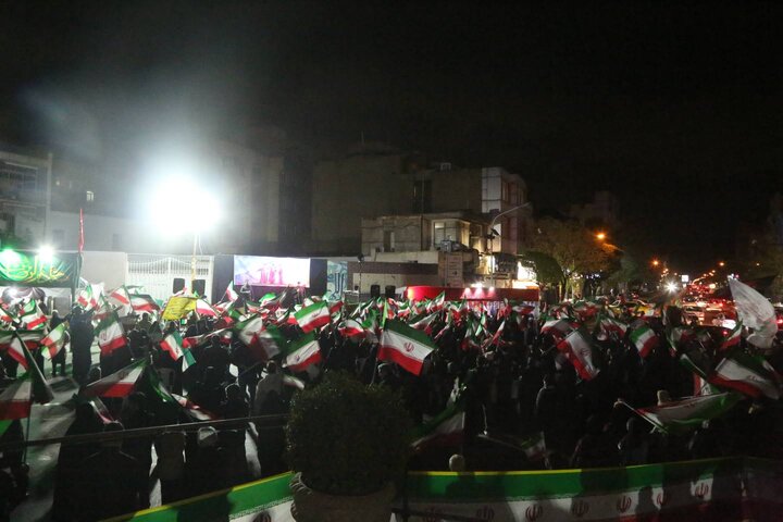 حضور پرشور شهروندان منطقه ۱۰ در میادین جمهوری و بریانک