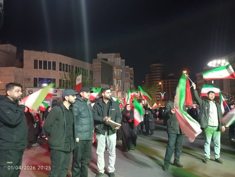 سی‌ودومین اجتماع شهروندی منطقه ۱۰ و تشییع شهید اصغر مشکانی در میدان جمهوری اسلامی برگزار شد