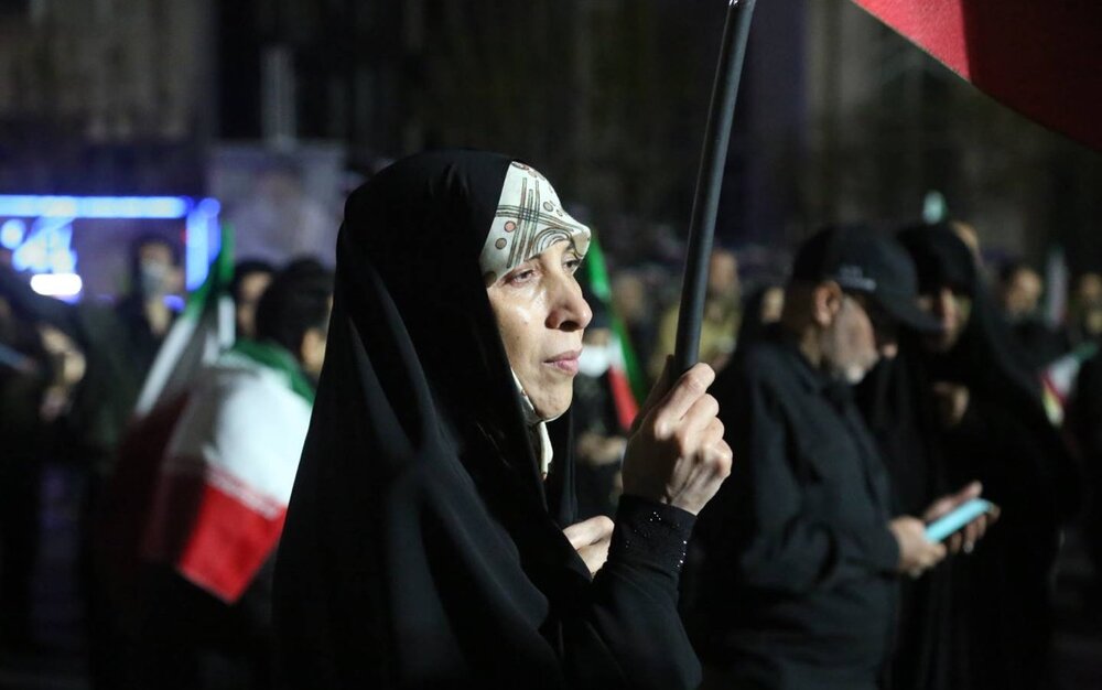 زنان در میدان؛ ۳۳ شب یک‌دل برای ایران آباد و مقتدر