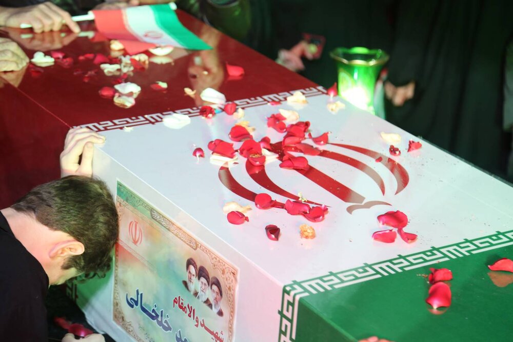 تجمع شب سی‌وچهارم در میدان جمهوری اسلامی