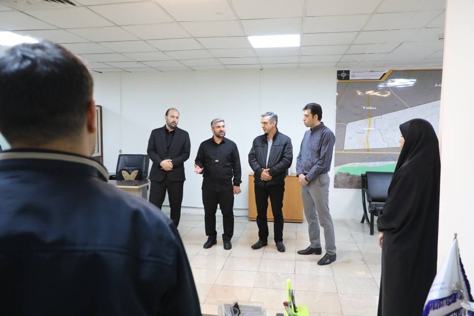 از رسیدگی به پیامهای محلی تا پشتیبانی شبانه پایتخت