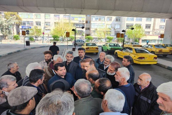 بازدید میدانی مدیرعامل سازمان تاکسیرانی شهر تهران از پایانه‌های تاکسی پایتخت