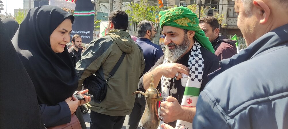 حماسه حضور در راهپیمایی اربعین رهبر شهید؛ جلوه‌ای از شکوه و اقتدار ایران