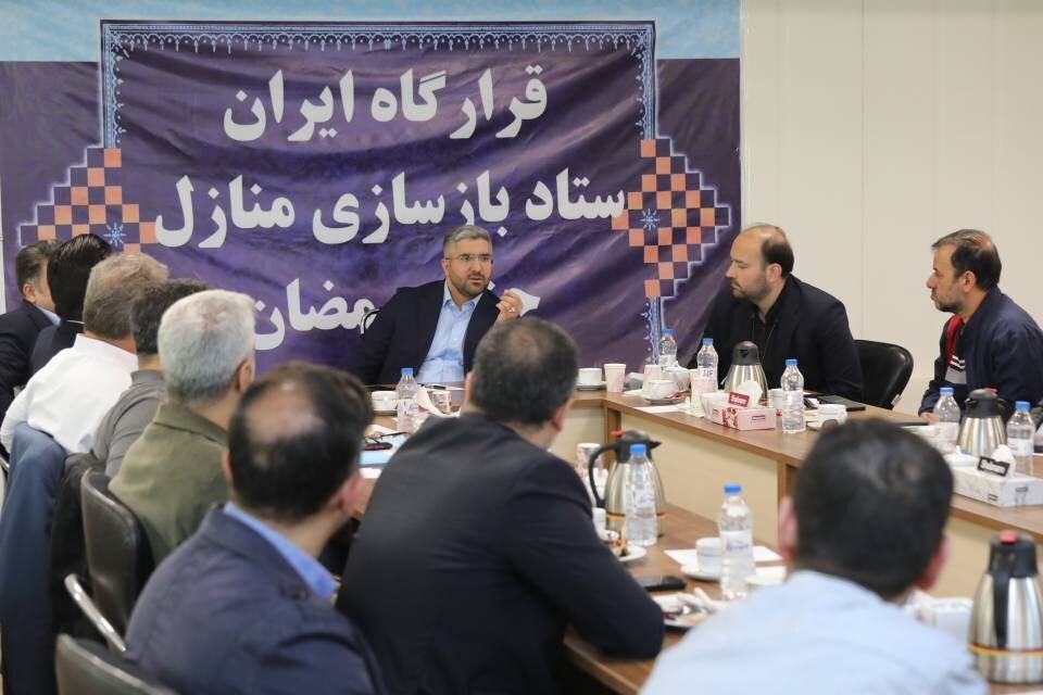 خدمت بیوقفه، صیانت از یکپارچگی مردم در وطن است/ زمانبندی هفتروزه برای اتمام بازسازیهای جزیی اماکن آسیبدیده جنگ سوم در محلههای منطقه ۱۳