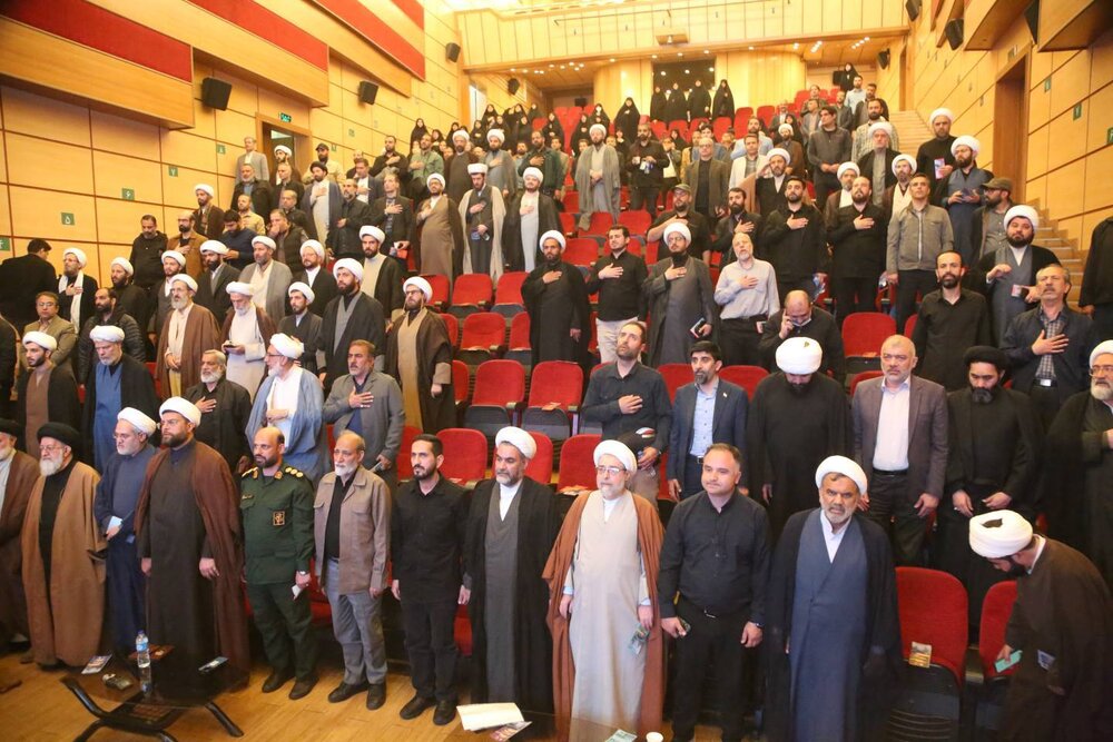 برگزاری نشست فصلی ائمه جماعات، نخبگان و بسیج منطقه ۱۰