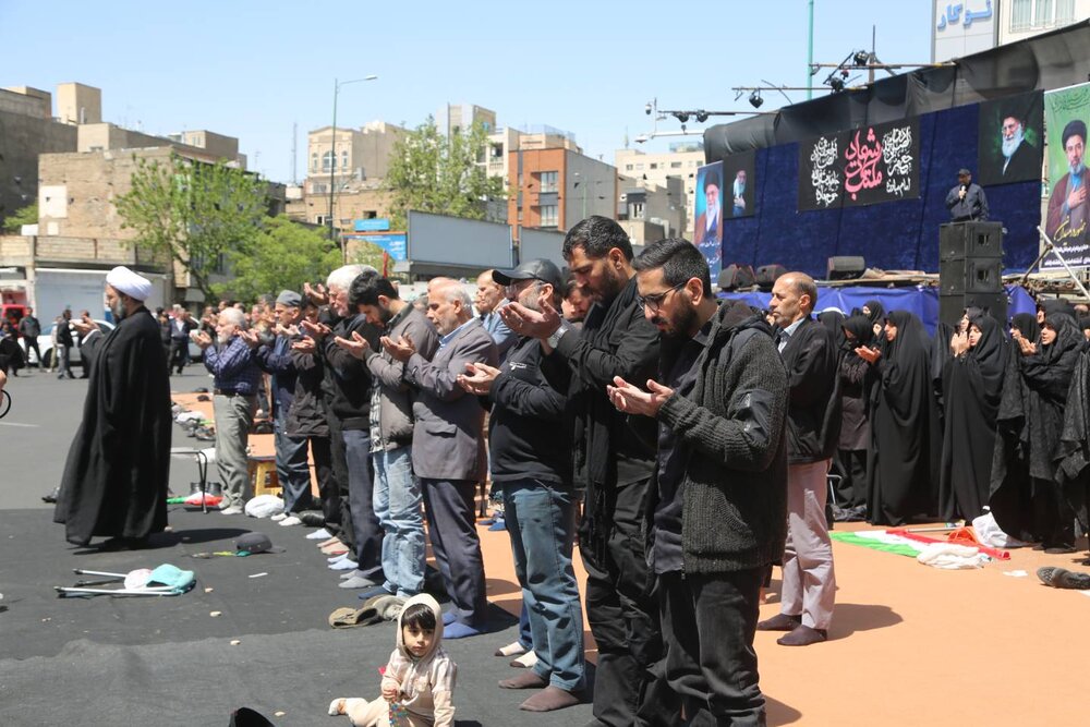 میزبانی میدان جمهوری اسلامی از اجتماع باشکوه «مکتب شهادت» در سالروز شهادت امام جعفر صادق(ع)
