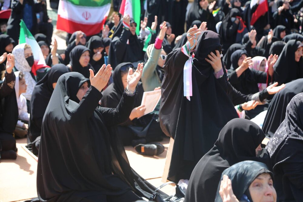میزبانی میدان جمهوری اسلامی از اجتماع باشکوه «مکتب شهادت» در سالروز شهادت امام جعفر صادق(ع)
