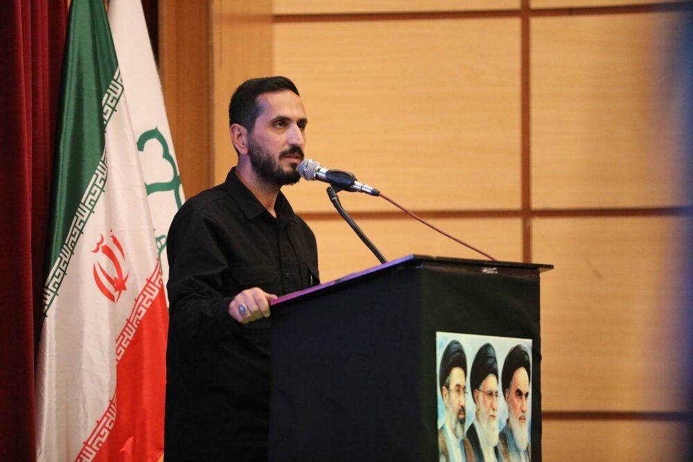 انسجام ملی و ایستادگی برابر استکبار اقتدار جهانی به ارمغان میآورد