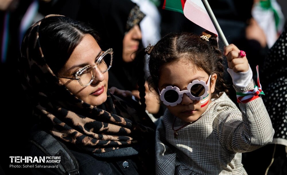 اجتماع «دختران جان‌فدای ایران»