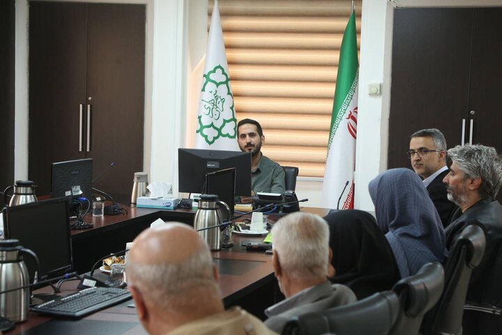 برگزاری نشست هم‌اندیشی شهردار منطقه ۱۰ با مالکان املاک آسیب‌دیده محله هفت‌چنار