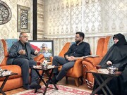 حضور شهردار تهران در منزل شهید سرافراز امیر سرلشکر خلبان عزیز نصیرزاده