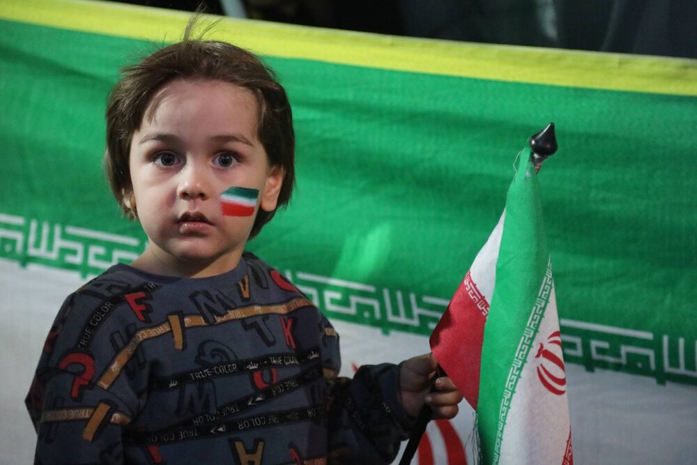 پنجاه و پنجمین تجمع شهروندان منطقه ۱۰ در میدان جمهوری اسلامی برگزار شد