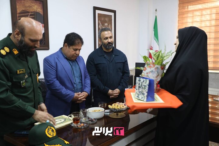 تقدیر و تجلیل از تلاشگران عرصه علم و آگاهی در مدارس منطقه ۲۲