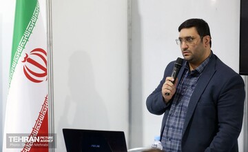 سلاحِ جهاد، بیل و جارو بود