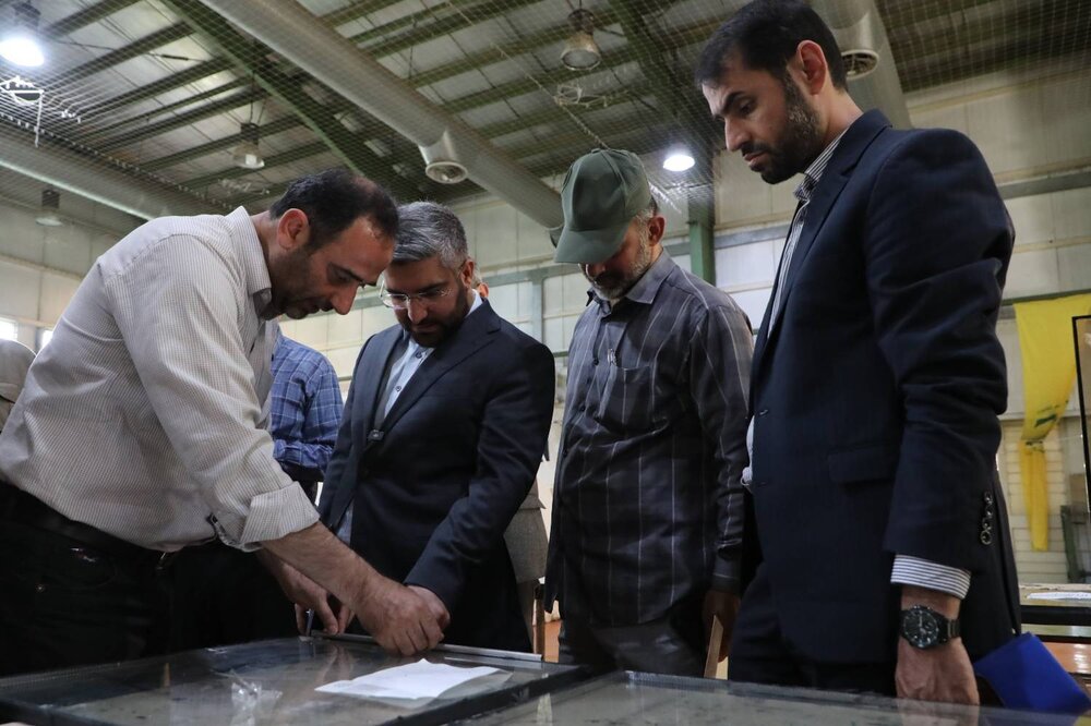 بازسازی منازل آسیب دیده جنگ تحمیلی سوم با فعالیت جهادگران پنج استان کشور در منطقه ۱۳