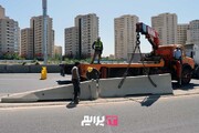 اجرای طرح ایمن‌سازی در بزرگراه آیت‌الله مهدوی کنی (آزادگان) با نصب نیوجرسی‌های بتنی
