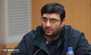 شهرداری بدون هیچ وظیفه قانونی وسط میدان است