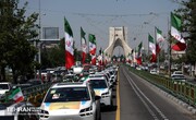 رژه خودرویی تاکسیرانان تهران برای بیعت با رهبر انقلاب