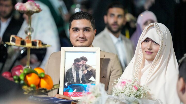 برگزاری جشن باشکوه ازدواج ۳۹ زوج جانفدا در تجمعات حماسی میدان شهدا