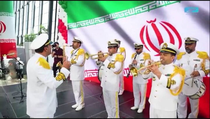 اجرای مارش «ای ایران» توسط نیروی دریایی ارتش