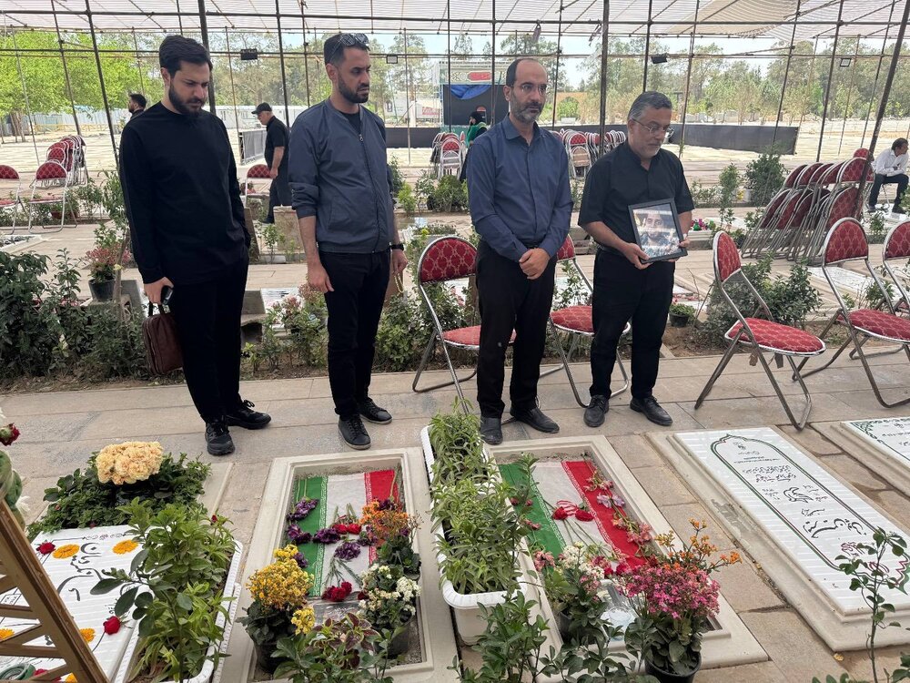 دیدار مدیران منطقه ۱۳ با ۹۰ خانواده معظم شهدا