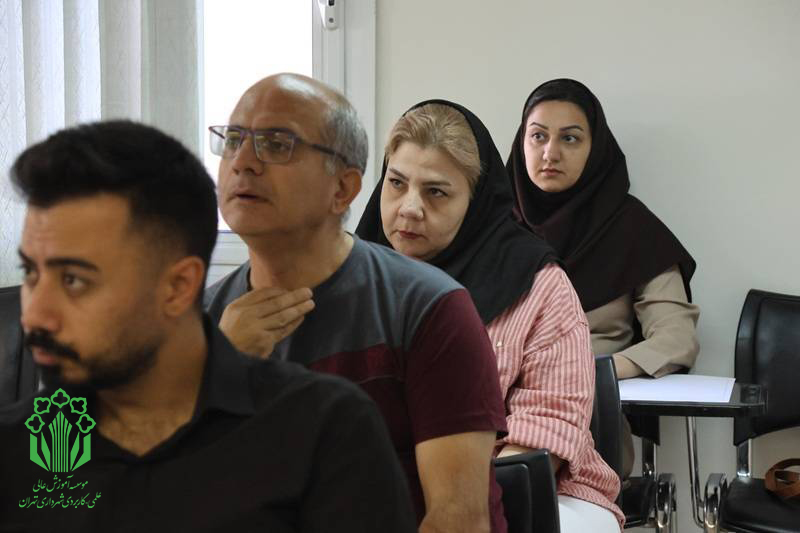 آزمون تخصصی تعیین صلاحیت برای راه‌اندازی دفاتر توسعه محله در تهران برگزار شد